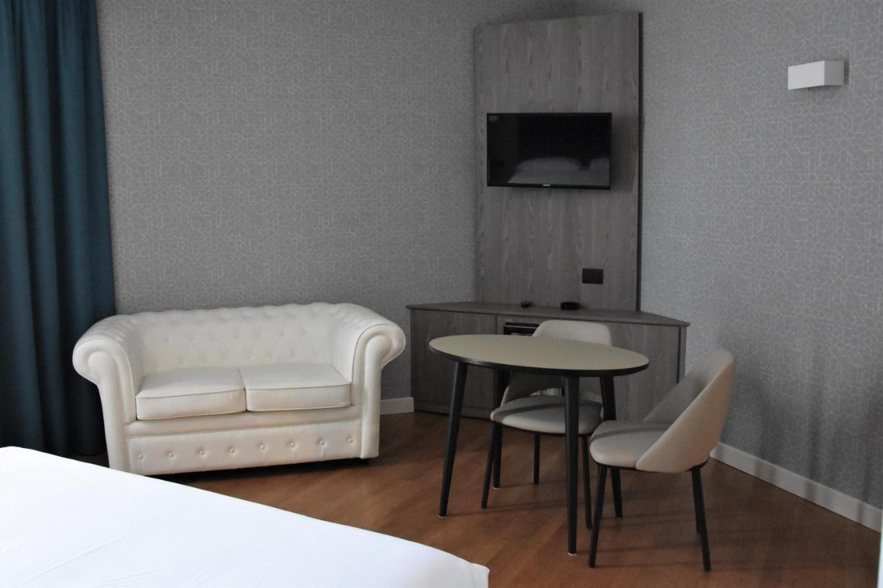 Hotel Motel Prestige Grugliasco Esterno foto