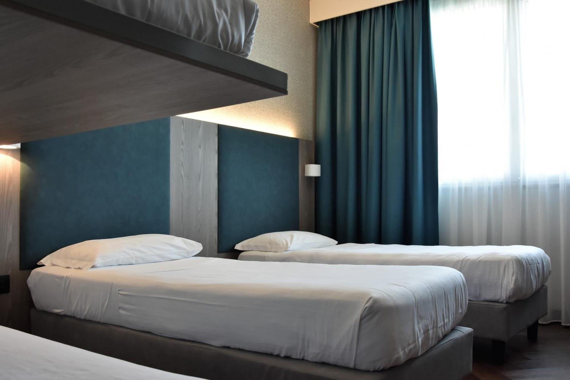 Hotel Motel Prestige Grugliasco Esterno foto