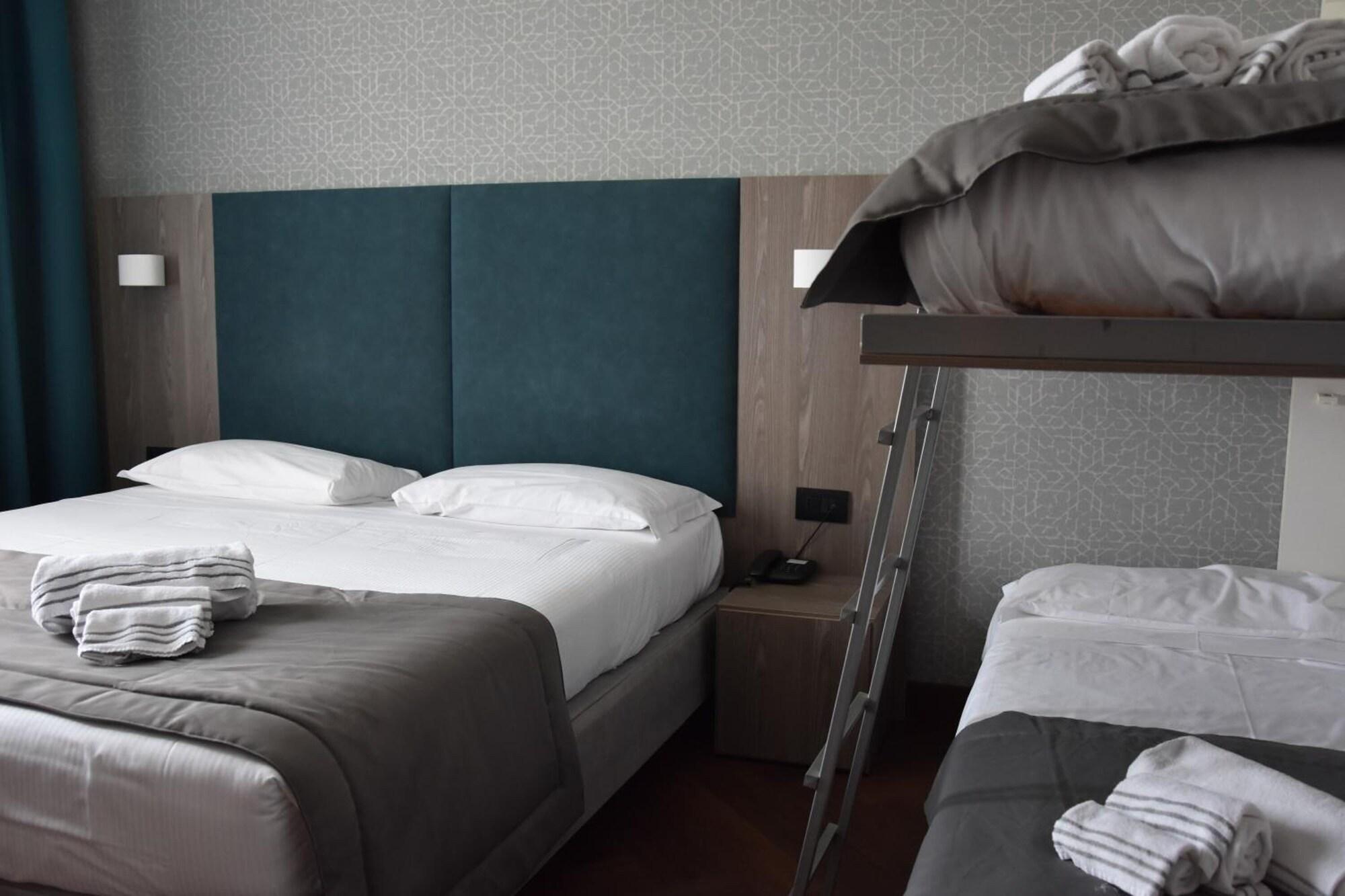 Hotel Motel Prestige Grugliasco Esterno foto